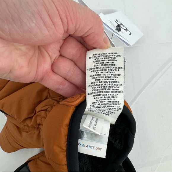 UGG Men's Water-Resistant Recycled Nylon Flip Mitten Glove Fox Fur  Lined S/M - Picture 9 of 11